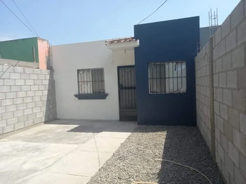 CASA EN VENTA FRACC VALLE DEL REY