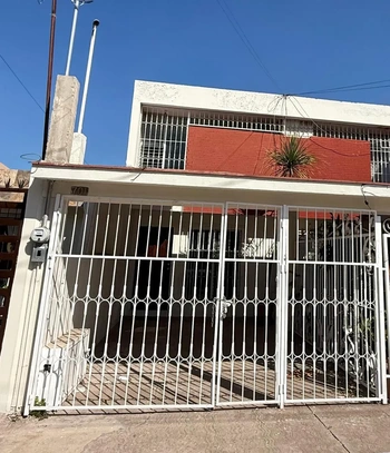 5_3045 | CASA EN RENTA FRACC EL PARQUE | INMOBILIARIA AHOME